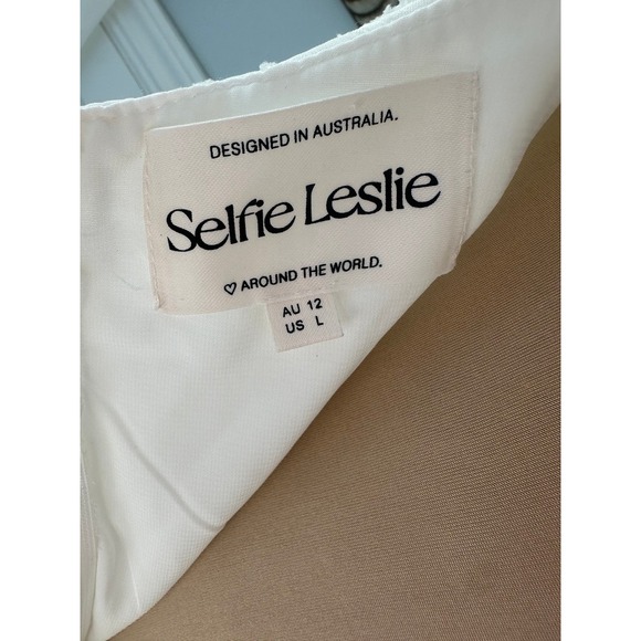 Selfie Leslie White Ruffle Lace Open Back Dress AU 12 US L Bridal Shower - Picture 4 of 5